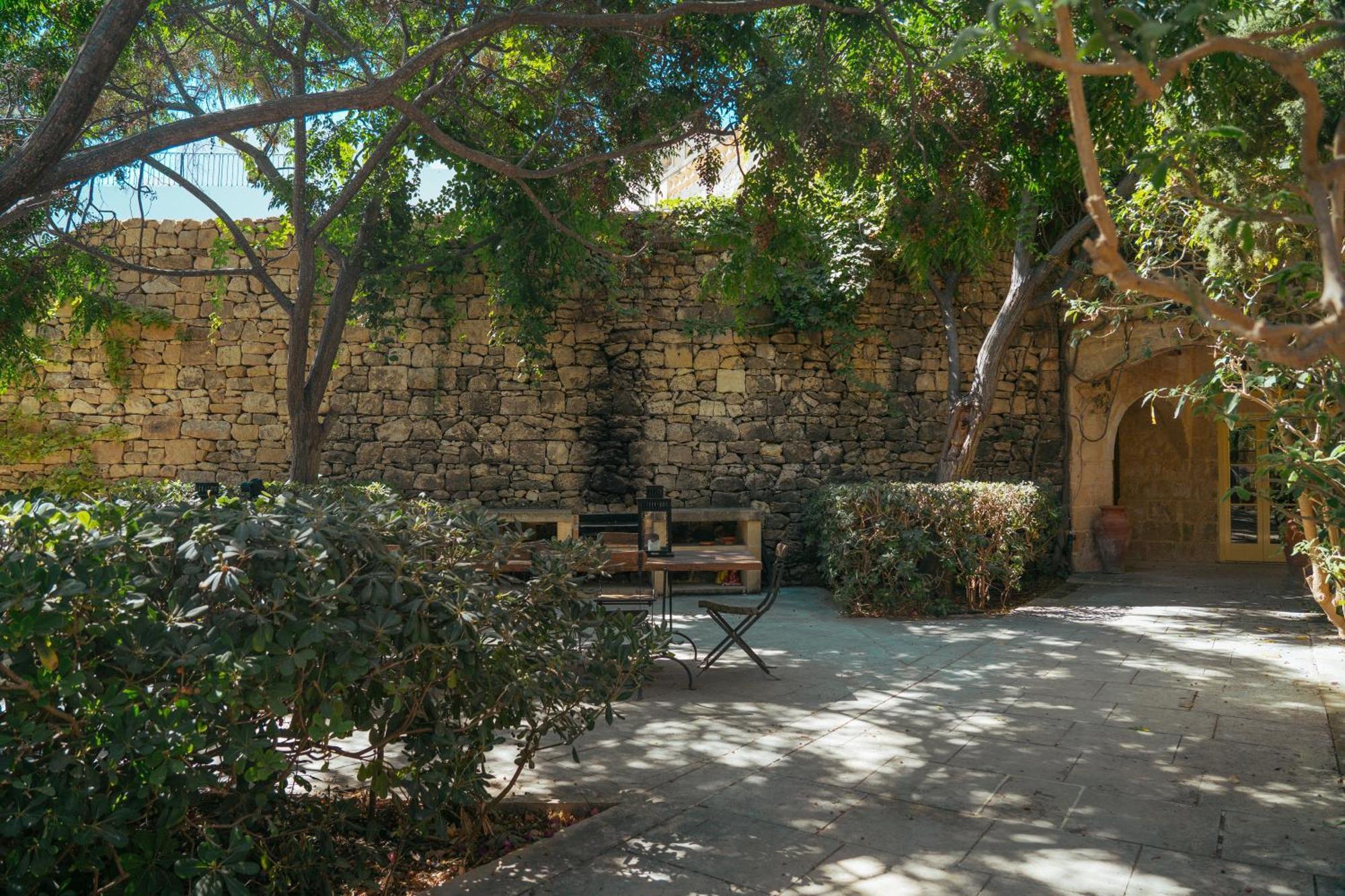 Casa San Rocco - Luxurious Grand 18Th C. Palace With Gardens & Pool Ghaxaq Exterior photo