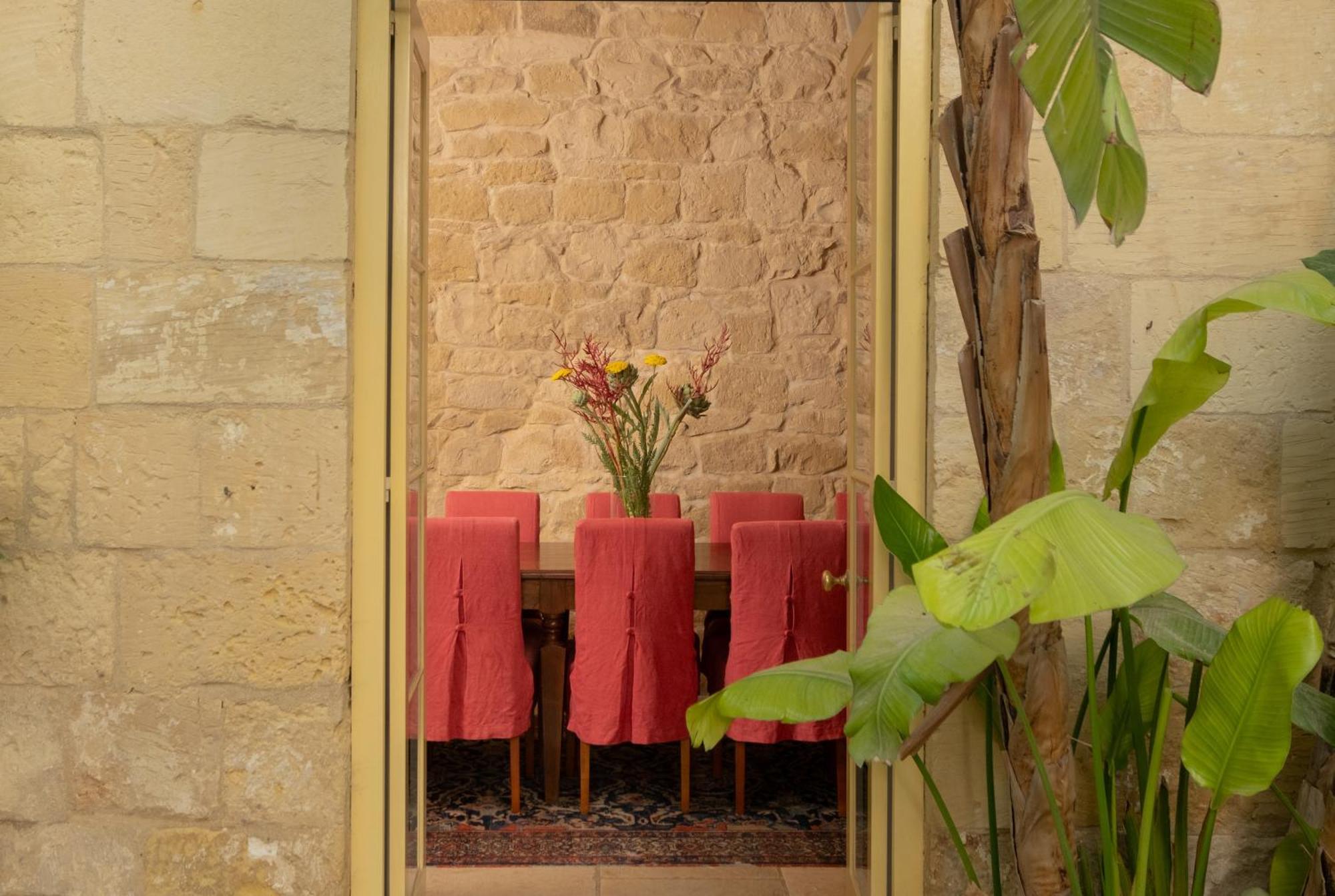 Casa San Rocco - Luxurious Grand 18Th C. Palace With Gardens & Pool Ghaxaq Exterior photo
